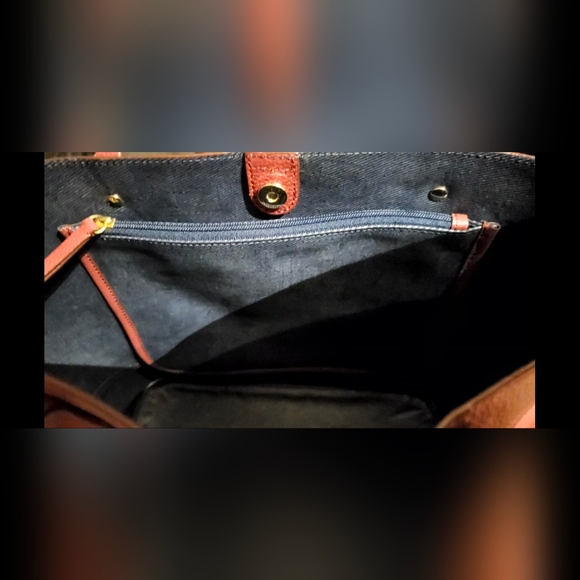 VINTAGE Limited Edition Cole Haan Leather Shoulder Bag - Picture 7 of 17